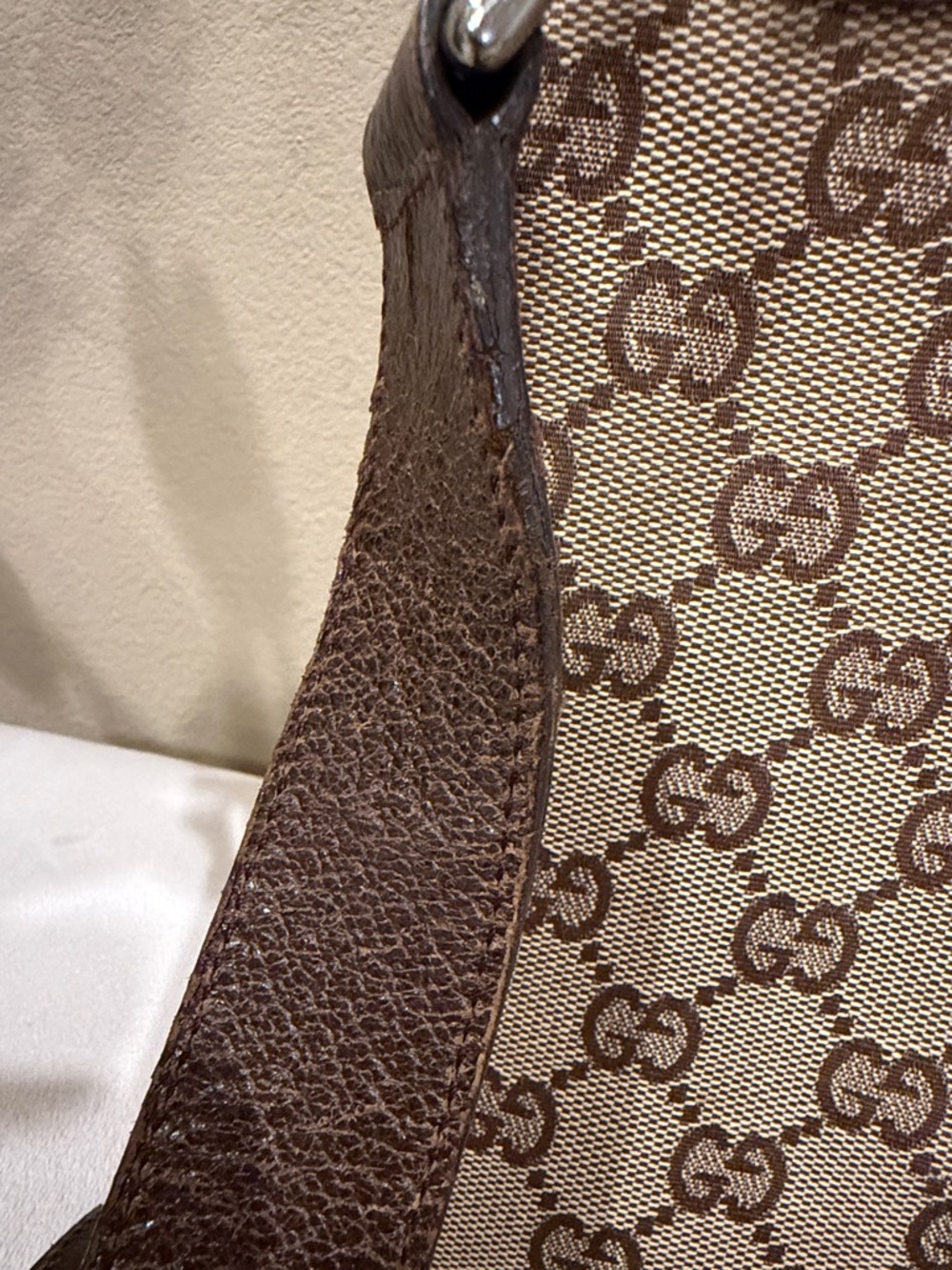 Gucci GG Canvas Eclipse Crossbody Messenger Bag, - Picture 4 of 13